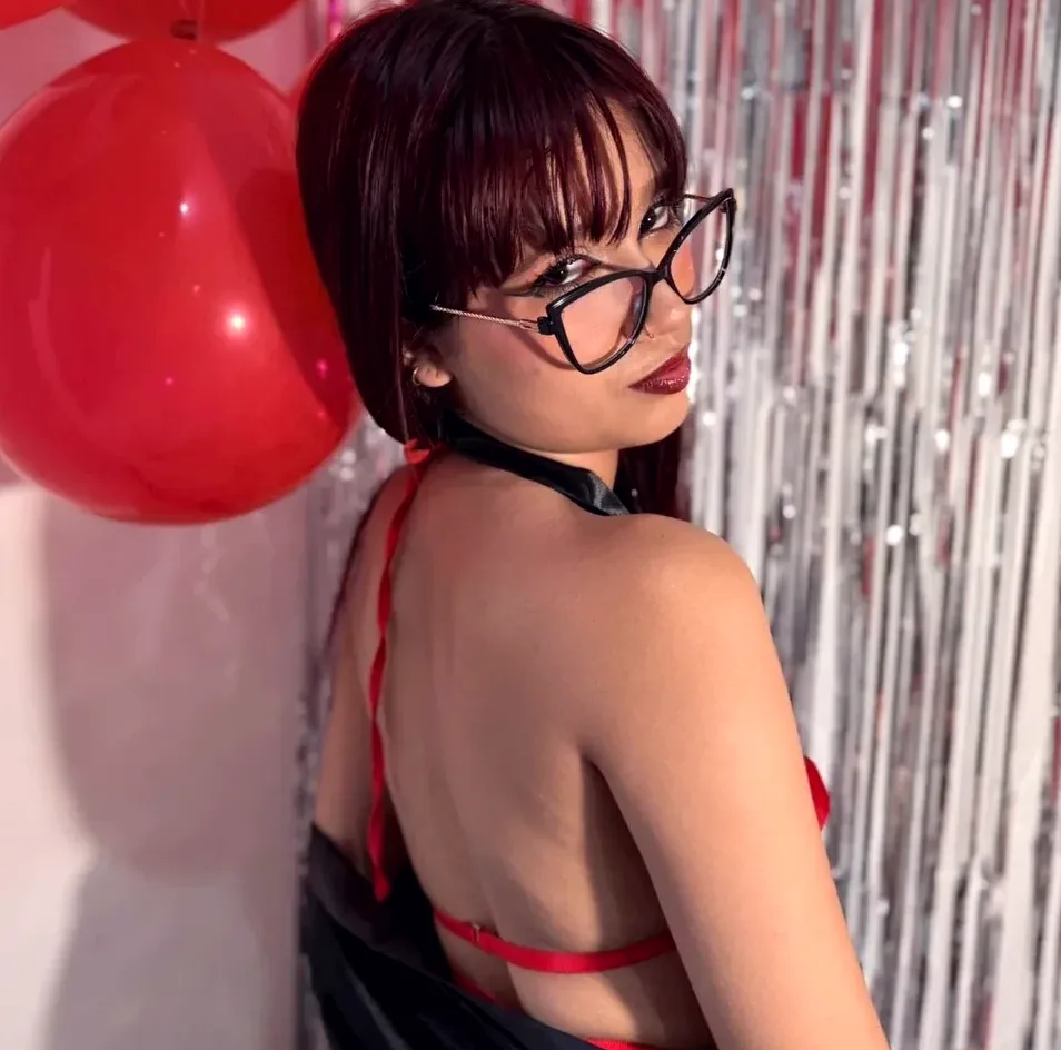 Annika, 18