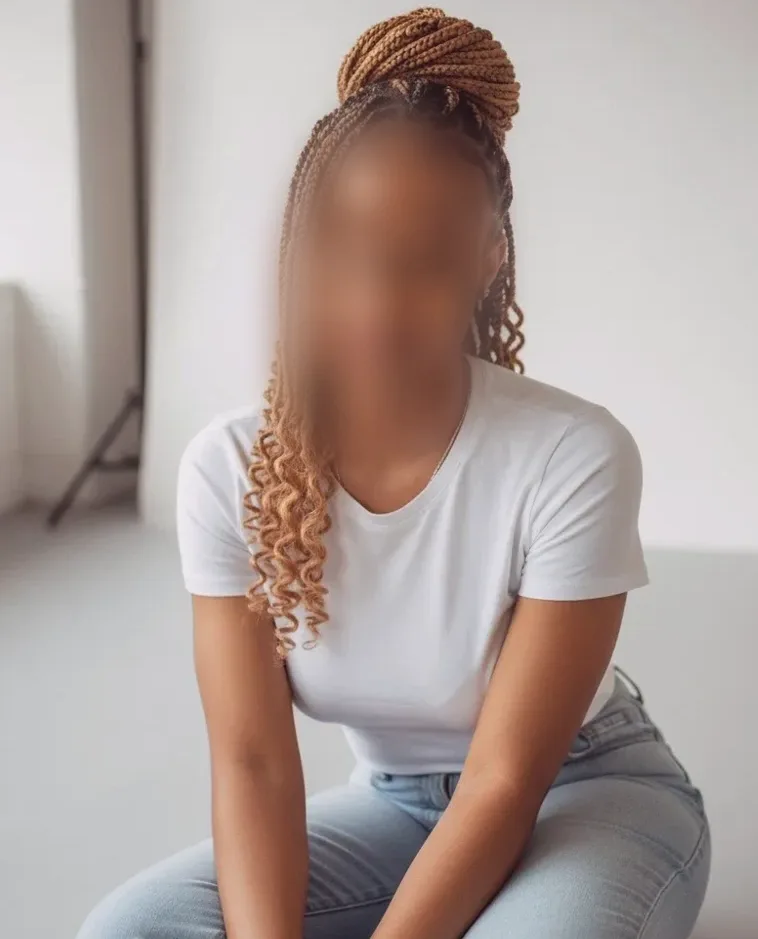 Nele, 28