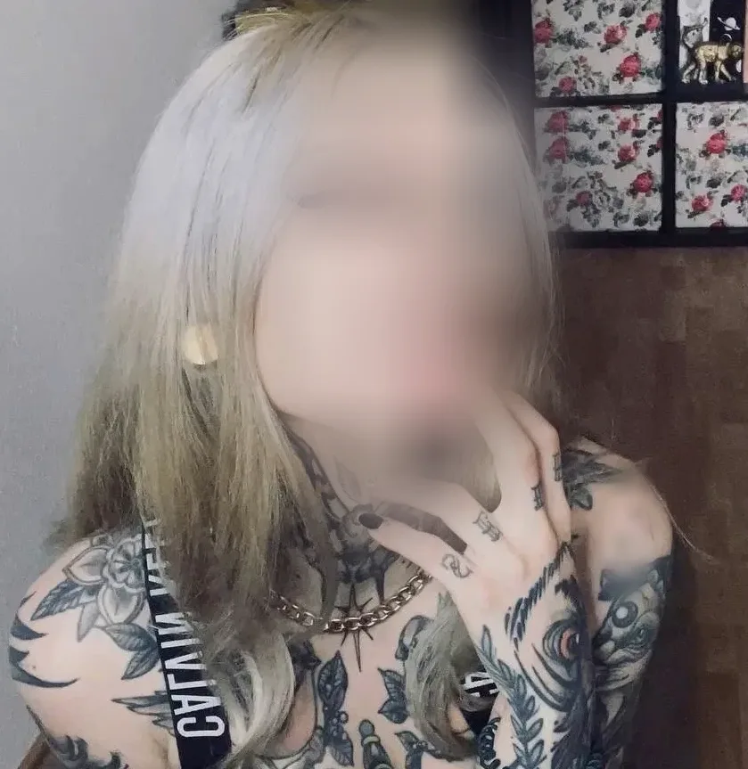 Selin, 21